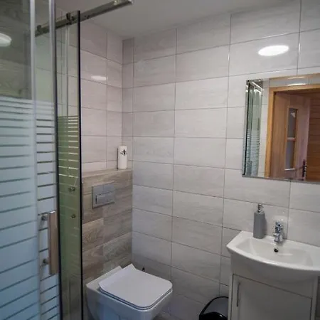 U Jedrusia منزل للإقامة Zubrzyca Gorna